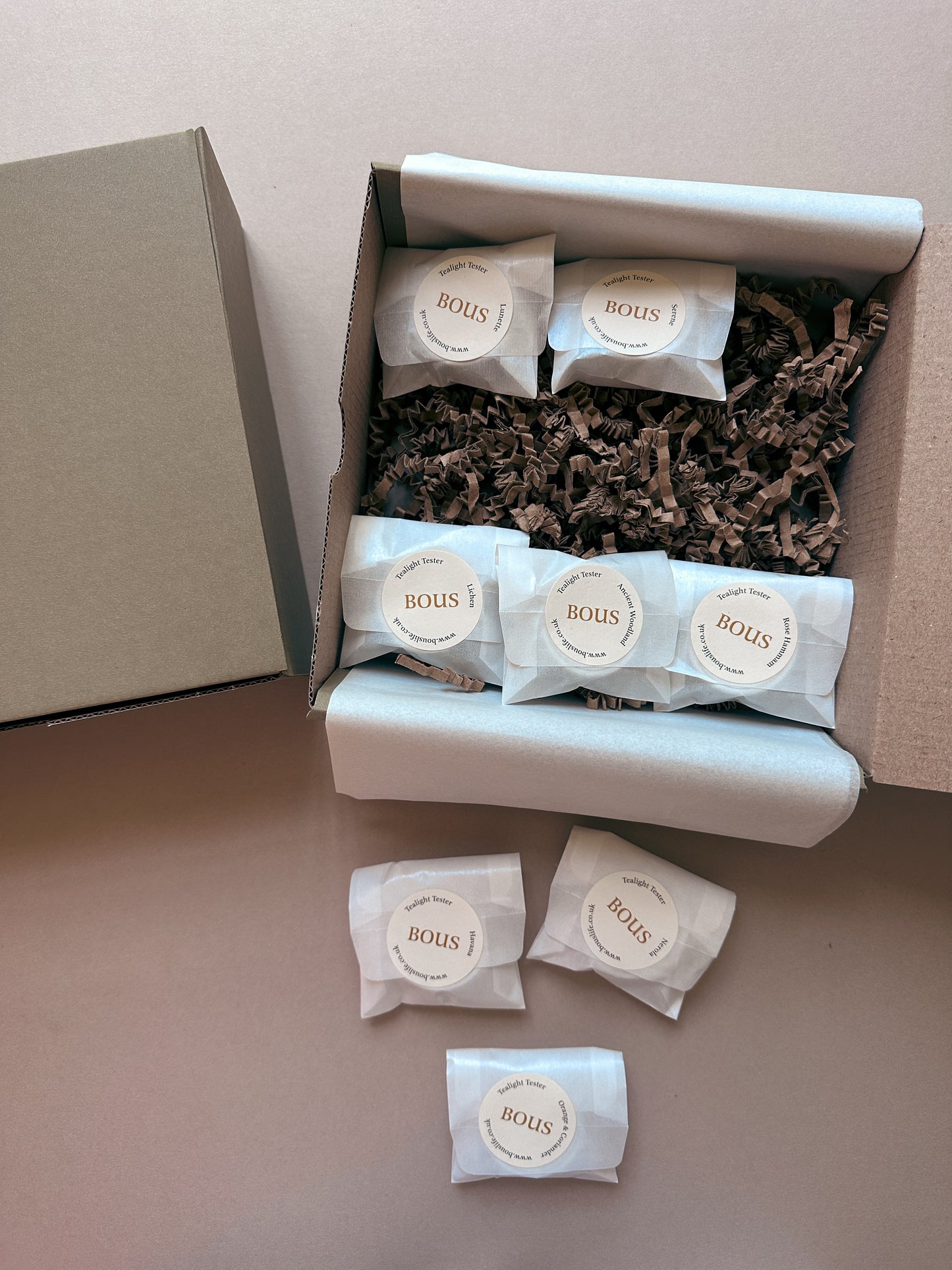 Bous Discovery Set - 8 Mixed Scented Aromatherapy Tealights