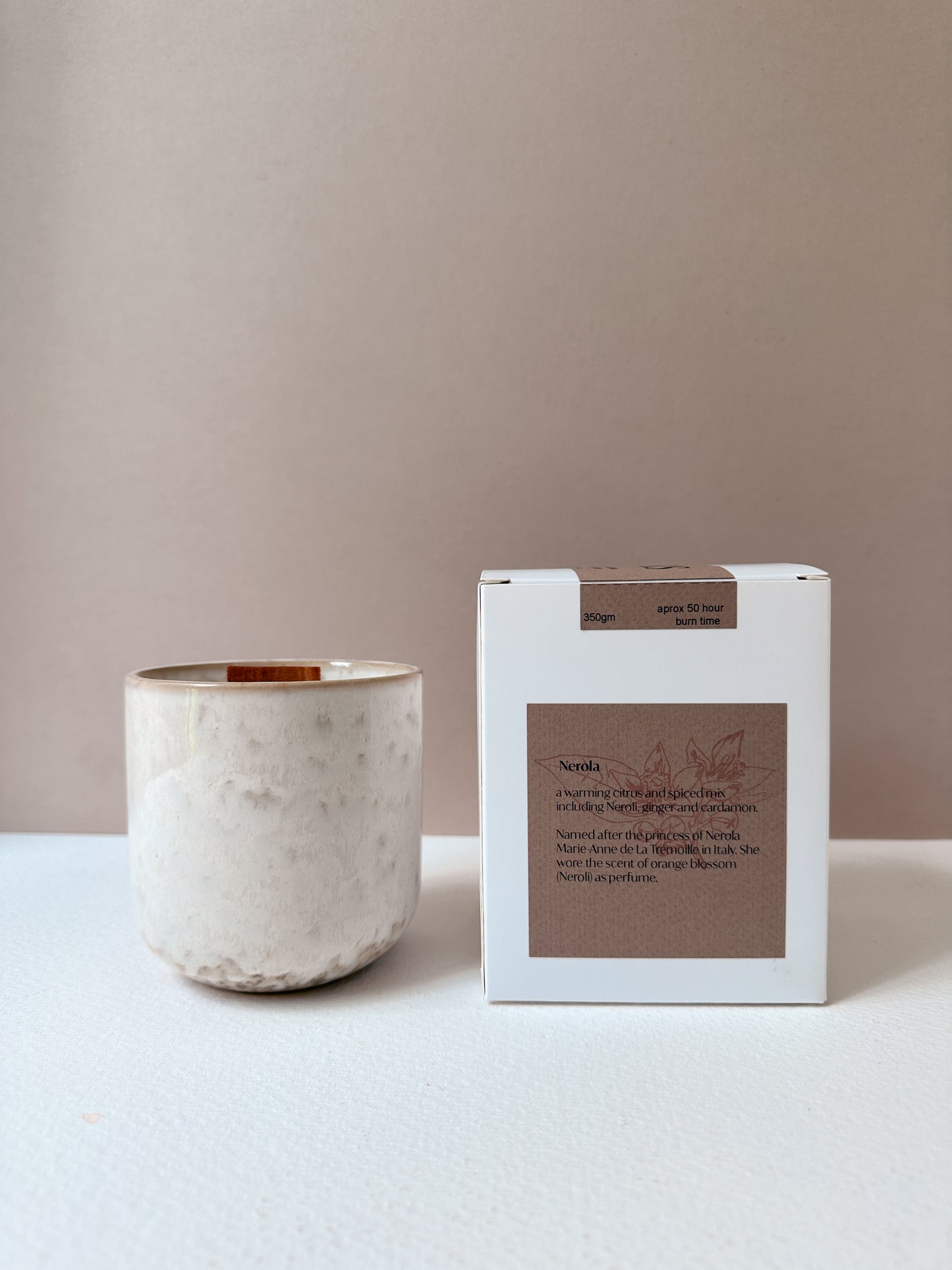 Moon Ceramic Scented Soy Candle with Wavy Wooden Wick