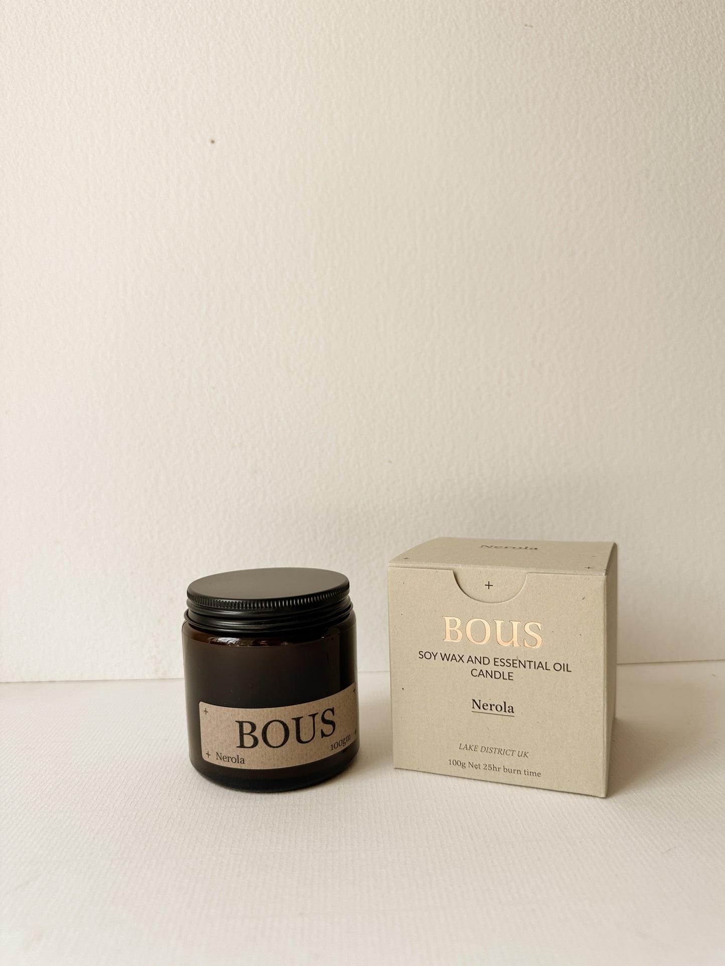 Nerola - Neroli Scented Medium Hand Poured Soy Aromatherapy Candle with Wooden Wick
