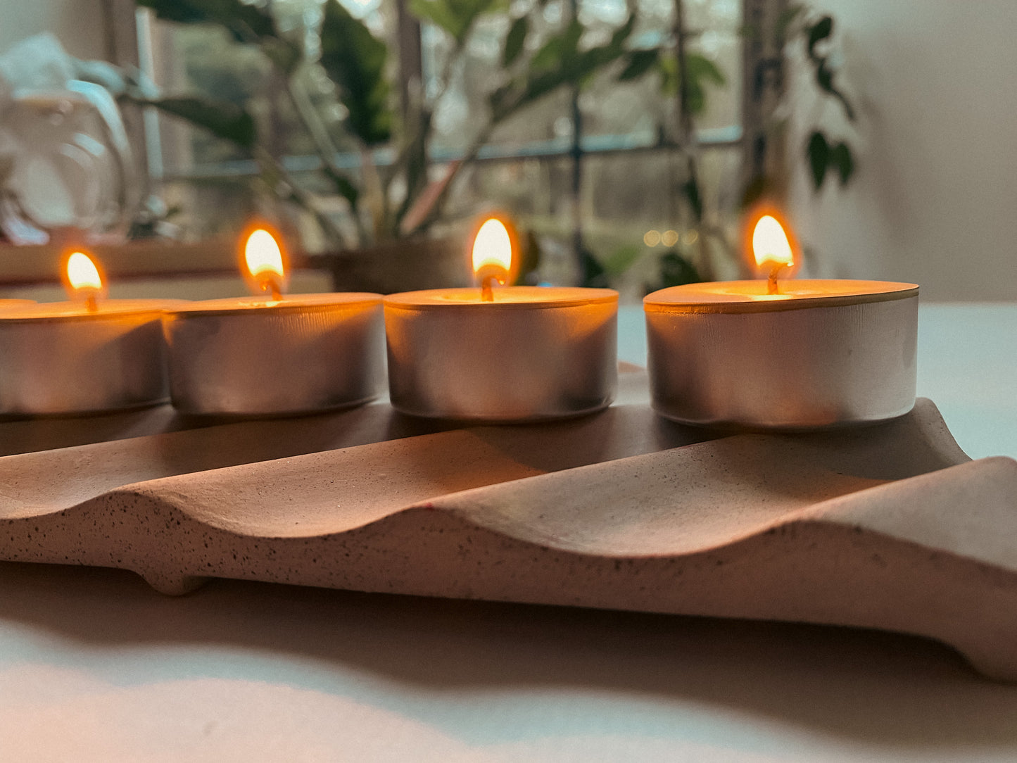 4 Bous tealights in a row